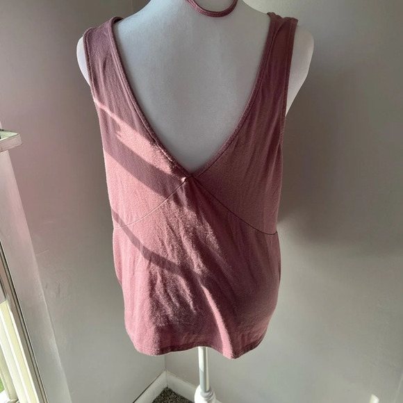 EXPRESS one eleven deep v neck tank top - Picture 2 of 5
